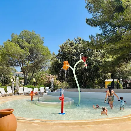 Village Pierre&Vacances Pont Royal en Provence-3